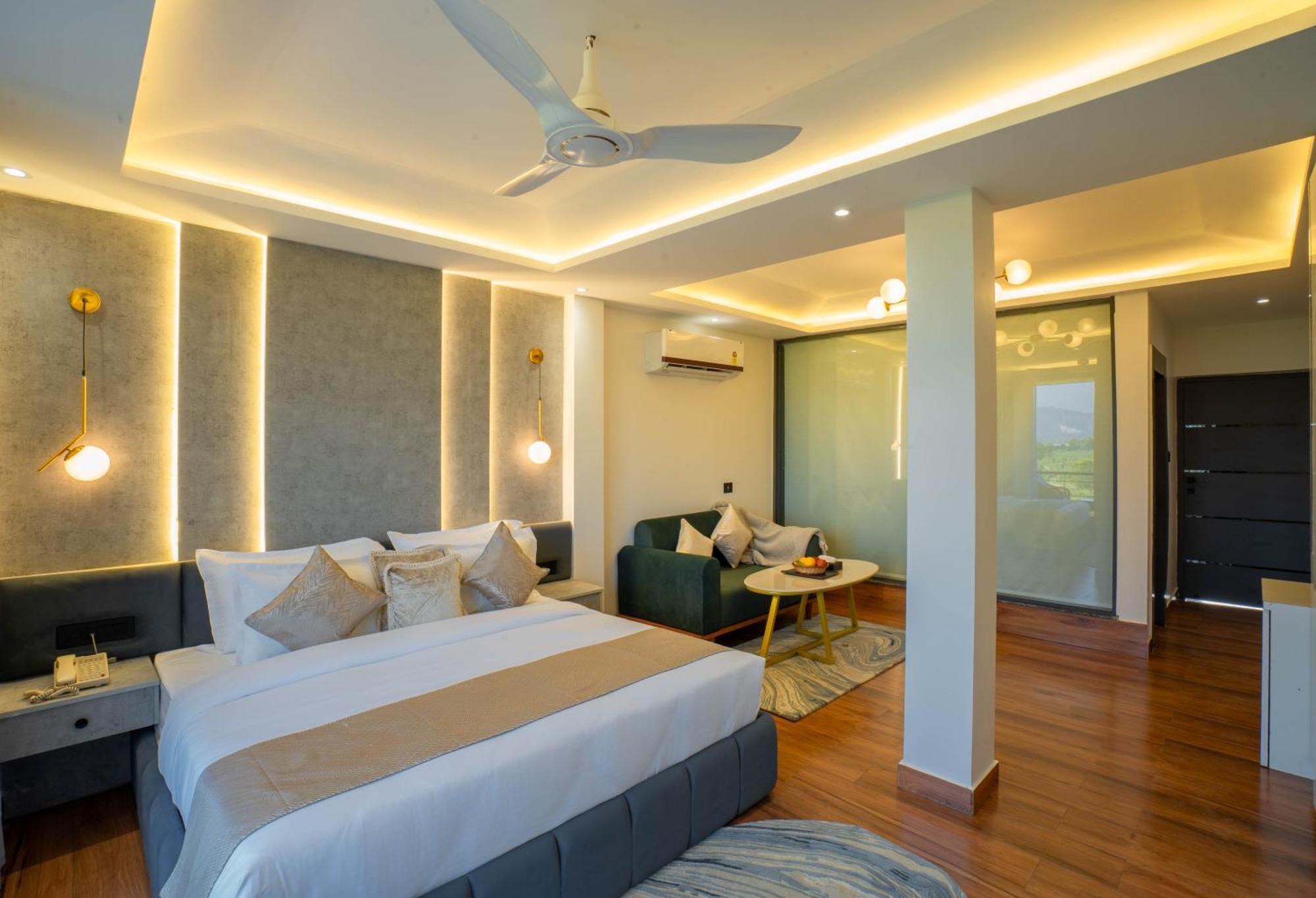 The Ganges Riverside Escape With A Private Ghat Haridwar Room photo