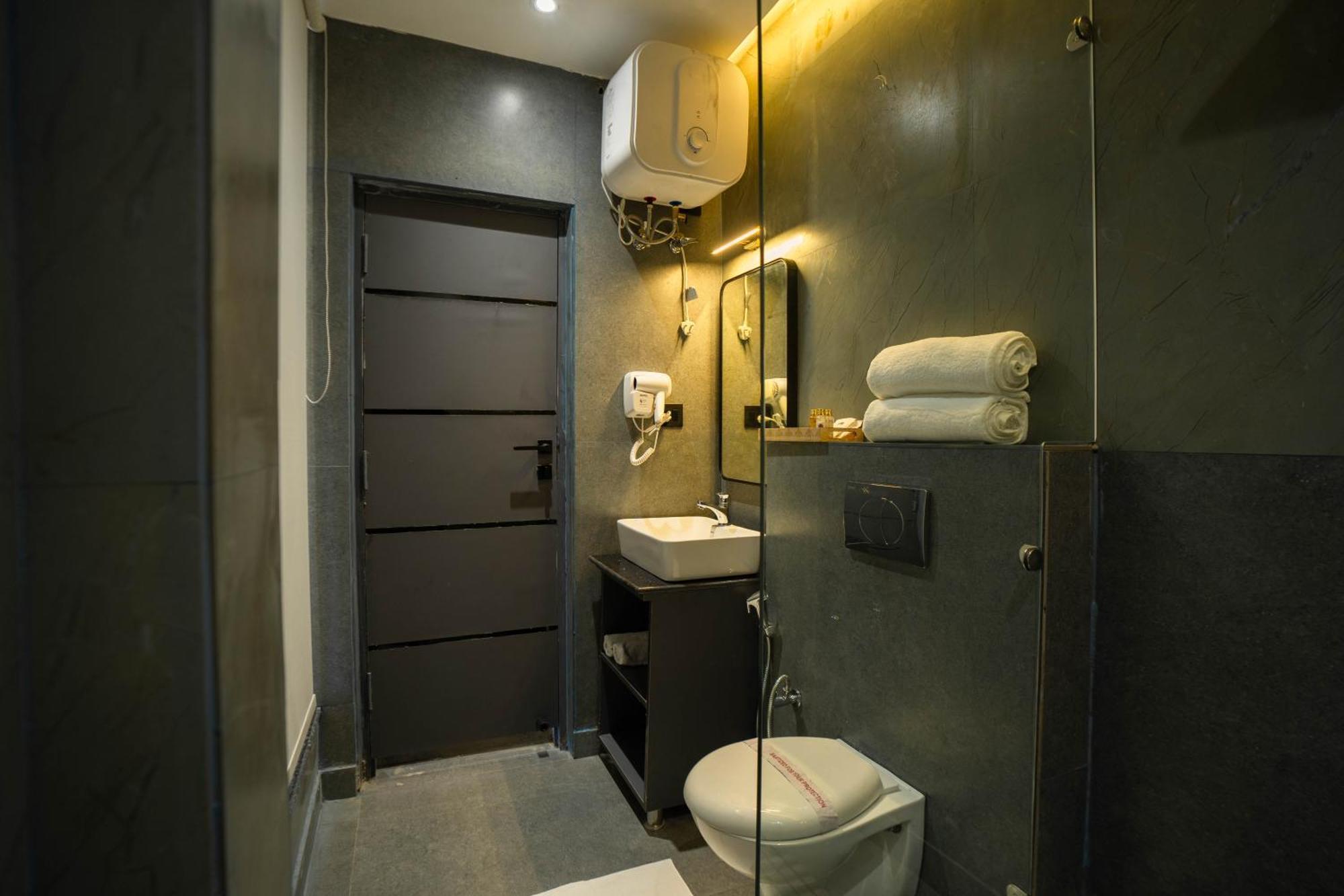 The Ganges Riverside Escape With A Private Ghat Haridwar Exterior photo